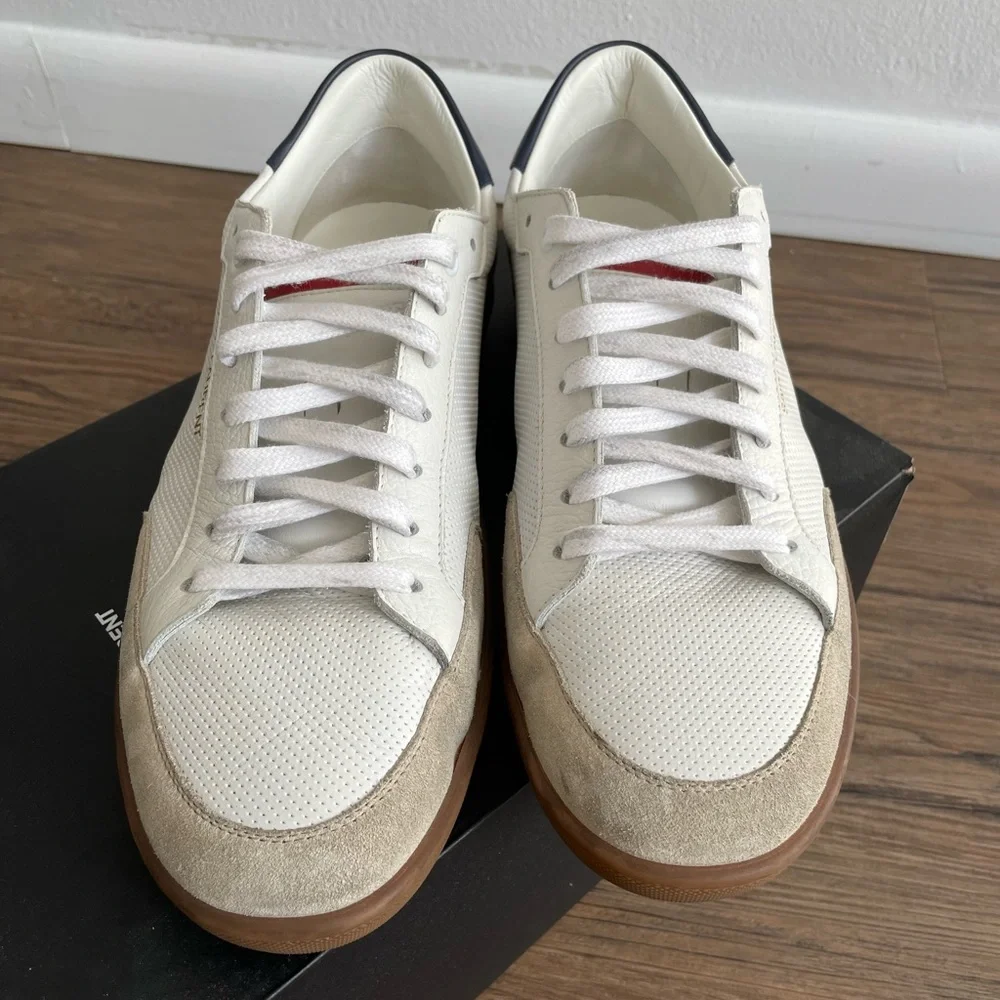 Saint Laurent classic saint